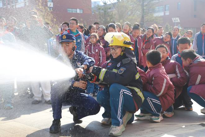 多方式上好消防安全开学第一课K8凯发登录入口山东省多举措